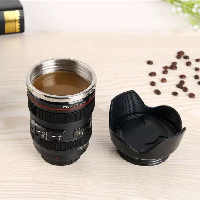 ماگ طرح لنز دوربین مدل Canon 24-105 با ظرفیت 350 میلی‌لیتر و درب پلاستیکی